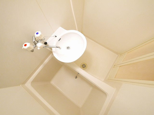 バス・シャワールーム　日々の暮らしに欠かせないお風呂です