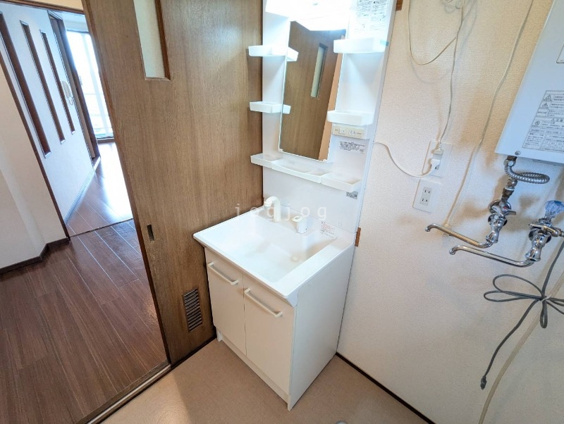 洗面設備　二階