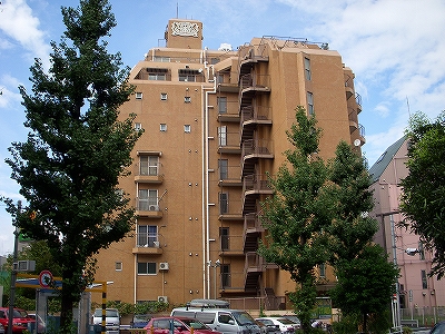 ライオンズガーデン新宿の建物外観