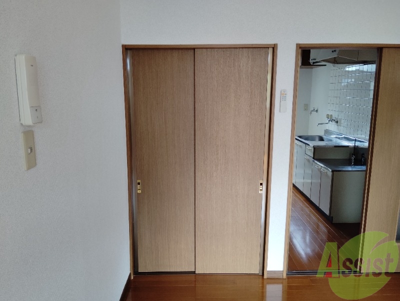 収納　収納はサイズ感が気になりますね。どうやら二段式のタイプみたい