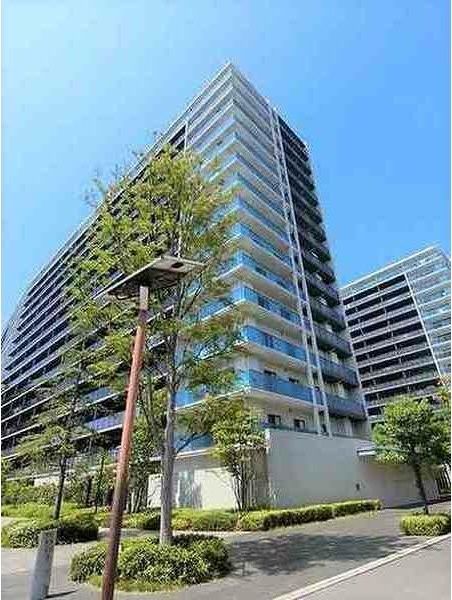 大阪市淀川区三津屋北のマンションの建物外観