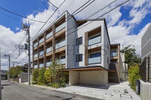 大田区北千束のマンションの建物外観