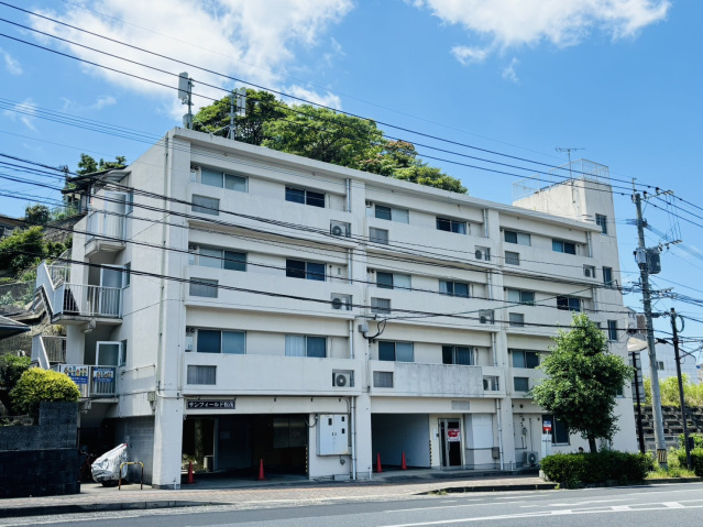 サンフィールド松茂の建物外観