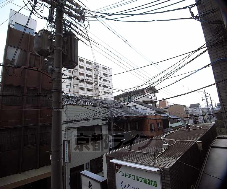 【京都市中京区下妙覚寺町のマンションの眺望】