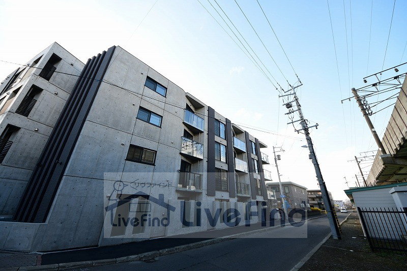 札幌市厚別区厚別中央四条のマンションの建物外観