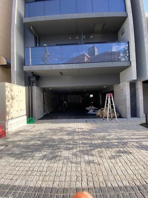 【横浜市神奈川区六角橋のマンションの駐車場】