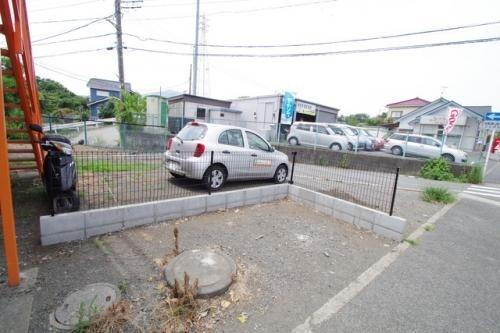 【ルショコラ本厚木の駐車場】