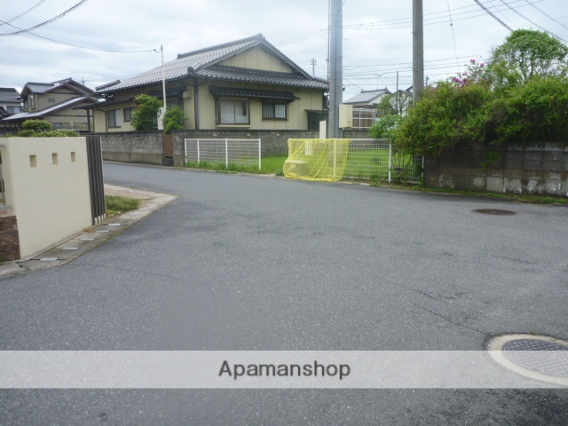 その他　前面道路（その他）まで0m