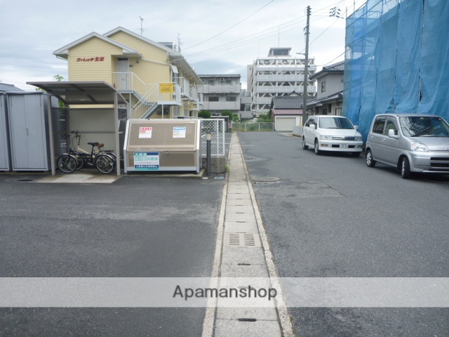 その他　前面道路（その他）まで0m