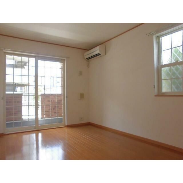 居室・リビング　詳細はタウンハウジングまで！043-290-8070