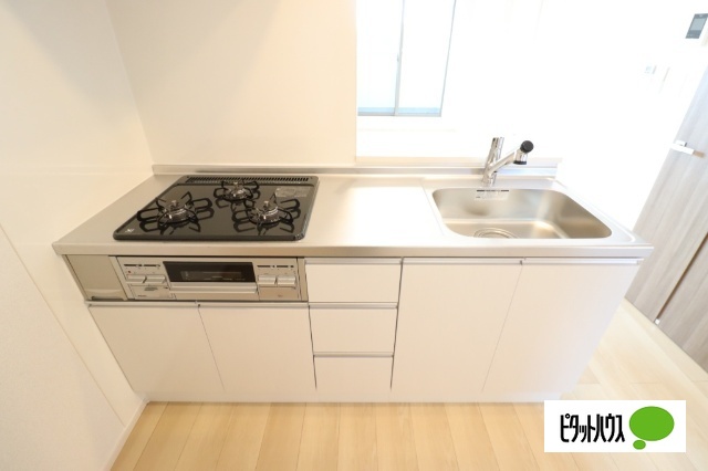 キッチン　３口システムキッチン