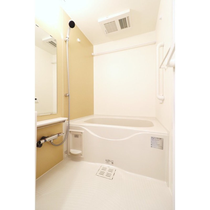 バス・シャワールーム　図面と現状に相違がある場合には現状を優先