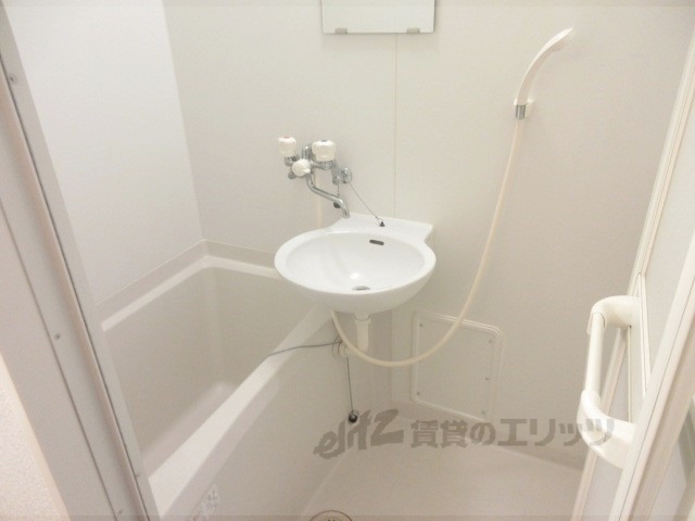 バス・シャワールーム　バス