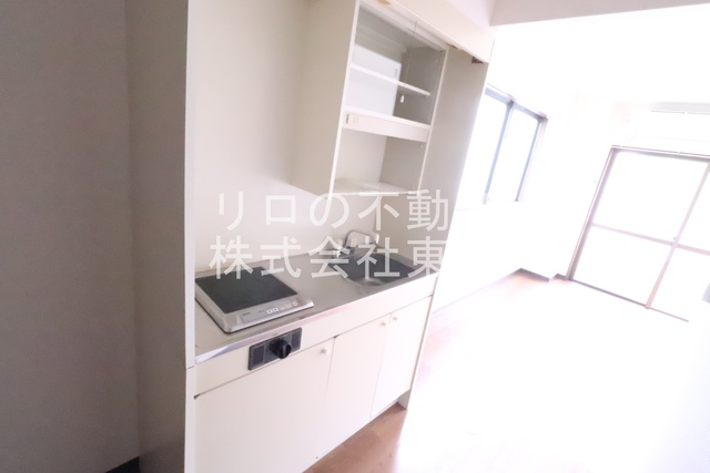 キッチン　火を使わず安心でお掃除も簡単なＩＨコンロ１口付です♪