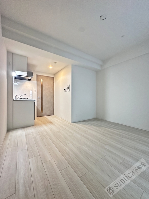 居室・リビング　ホワイトベースで明るい内装♪