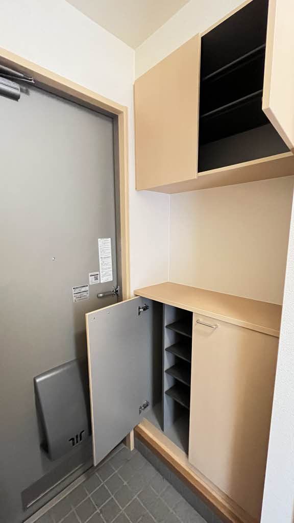 玄関　シューズボックス