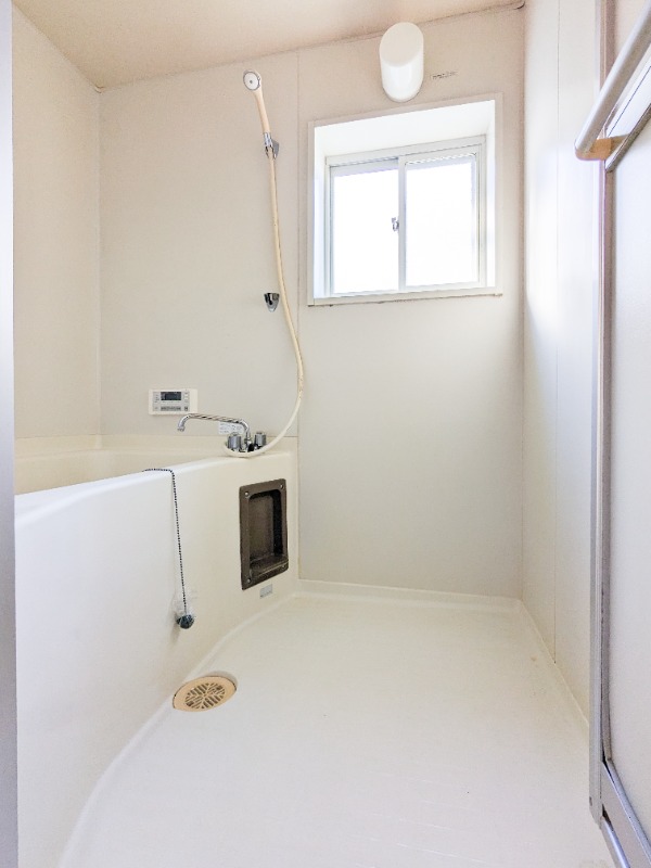 バス・シャワールーム　図面と現状に相違がある場合には現状を優先