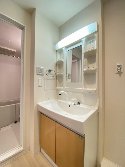 洗面設備　同物件別室のイメージ写真