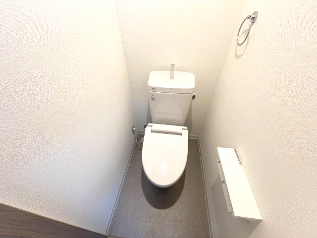 シャンブル岡本のトイレ写真