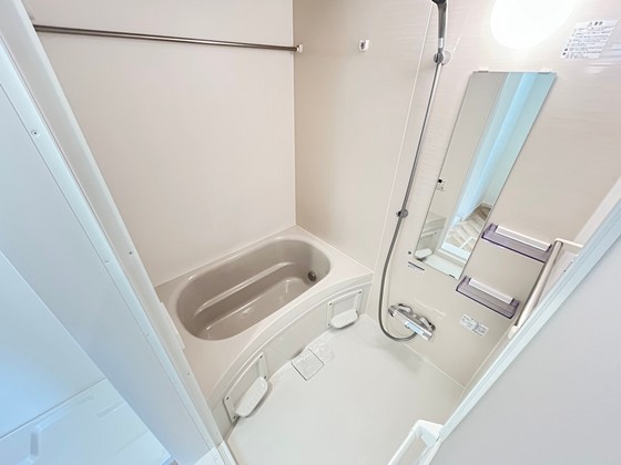 バス・シャワールーム　※別部屋の写真です