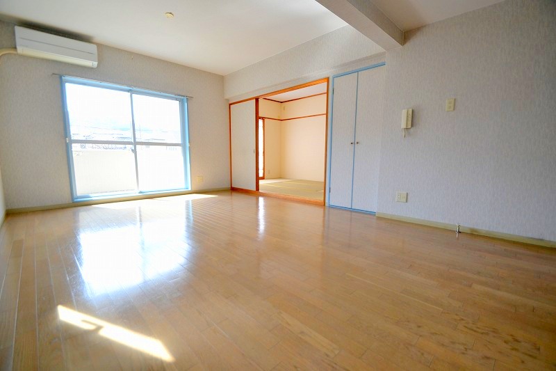 居室・リビング　お問合せはシティホーム海田センター　082-821-2227