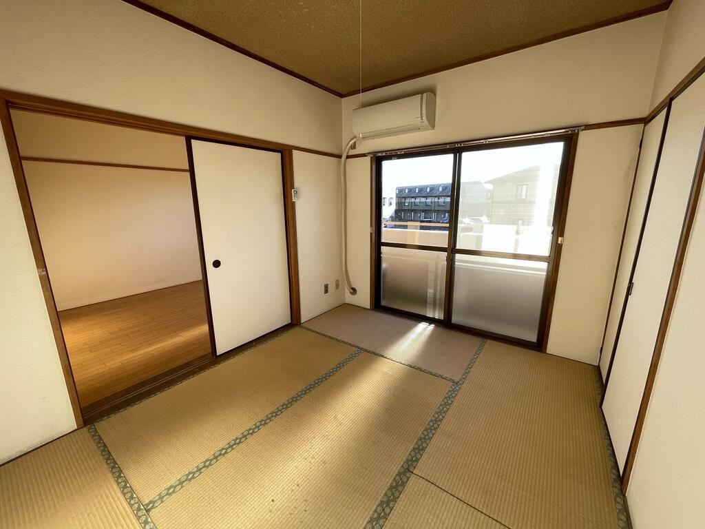 要IIマンションの居間写真