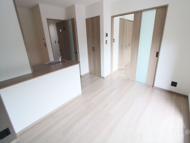 居室・リビング　約１０帖のリビング