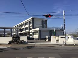 中学校　明石市立錦城中学校（中学校）まで509m