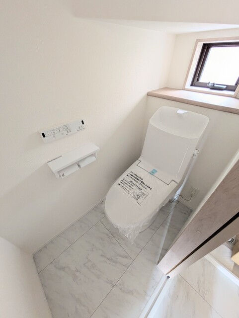 トイレ　温水洗浄便座です♪※施工中です♪