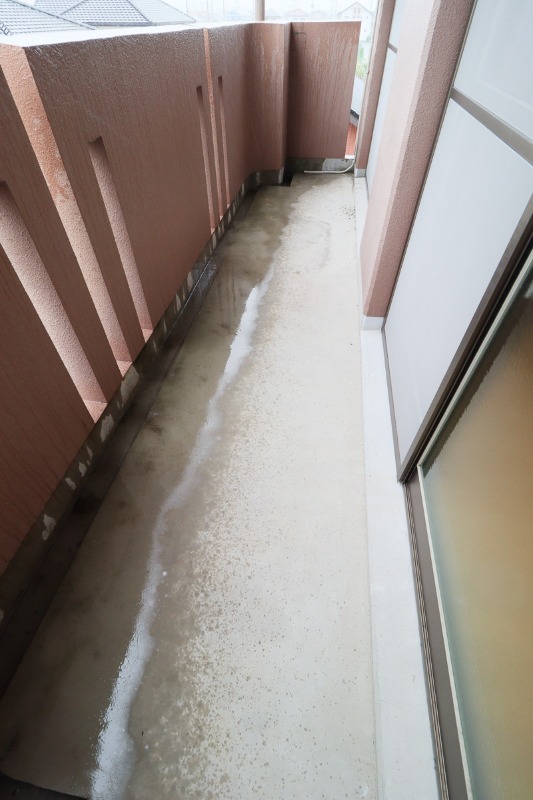 バルコニー　図面と現状に相違がある場合には現状を優先