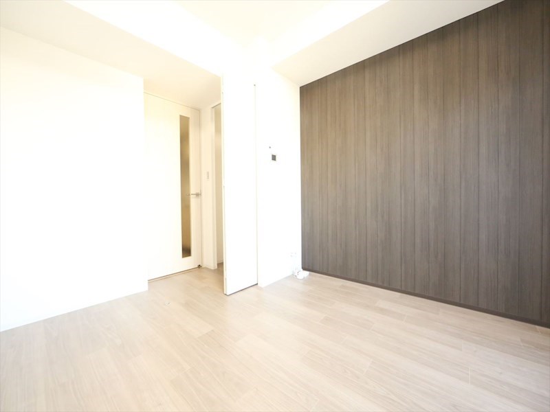 居室・リビング　洋室6.5帖　クローゼット付（収納充実してます）