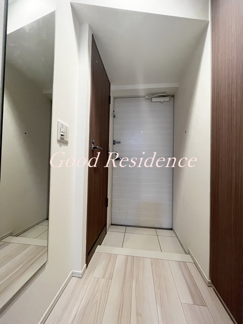 玄関　【人気の築浅物件です！】新線開通で注目エリア♪