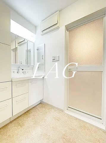 洗面設備　洗面台です。