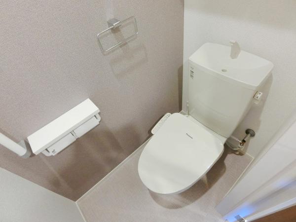 トイレ　写真は別のお部屋のイメージです