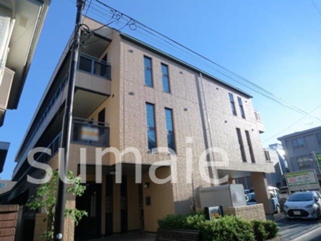 建物外観　鉄骨造