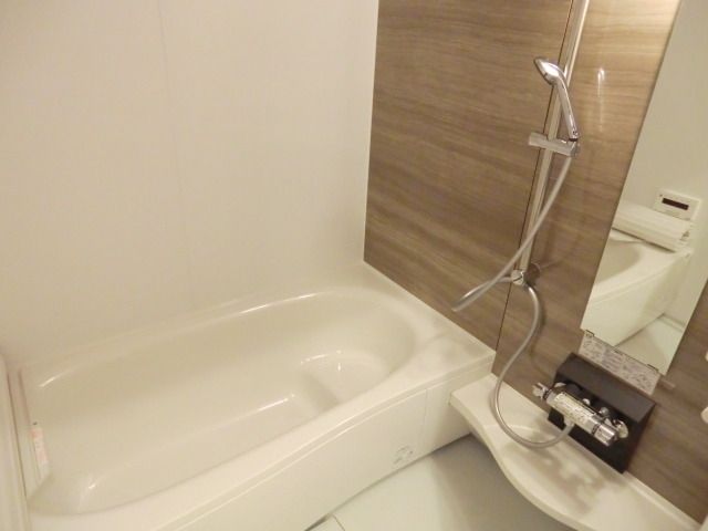 バス・シャワールーム　追い焚きあり