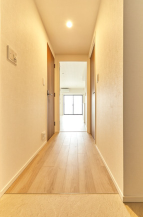 玄関　＊別部屋参照