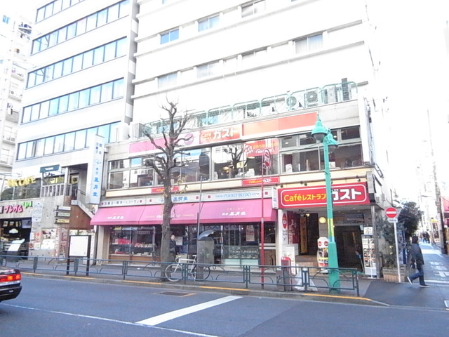 飲食店　ジョナサン 大久保店（飲食店）まで829m