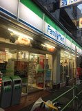 コンビニ　ファミリーマート 吉川金町店（コンビニ）まで87m