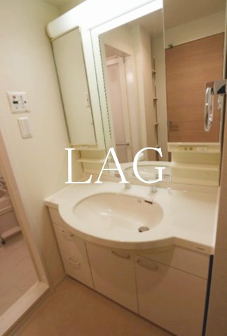 洗面設備　洗面台です。