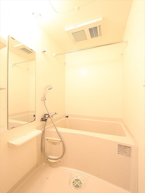 バス・シャワールーム　バスルーム