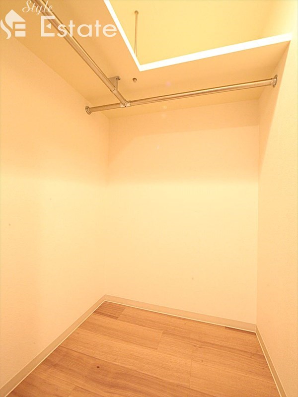 収納　ウォークインクローゼット