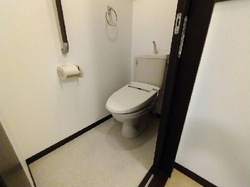 トイレ　温水便座付き