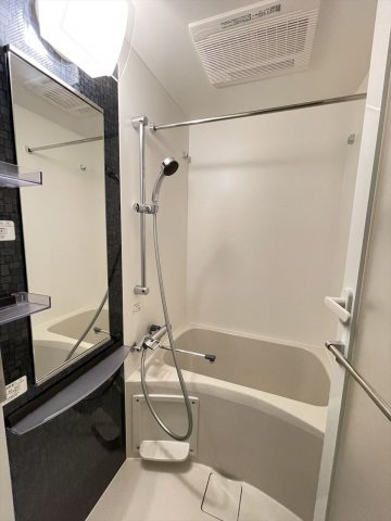 バス・シャワールーム　風呂