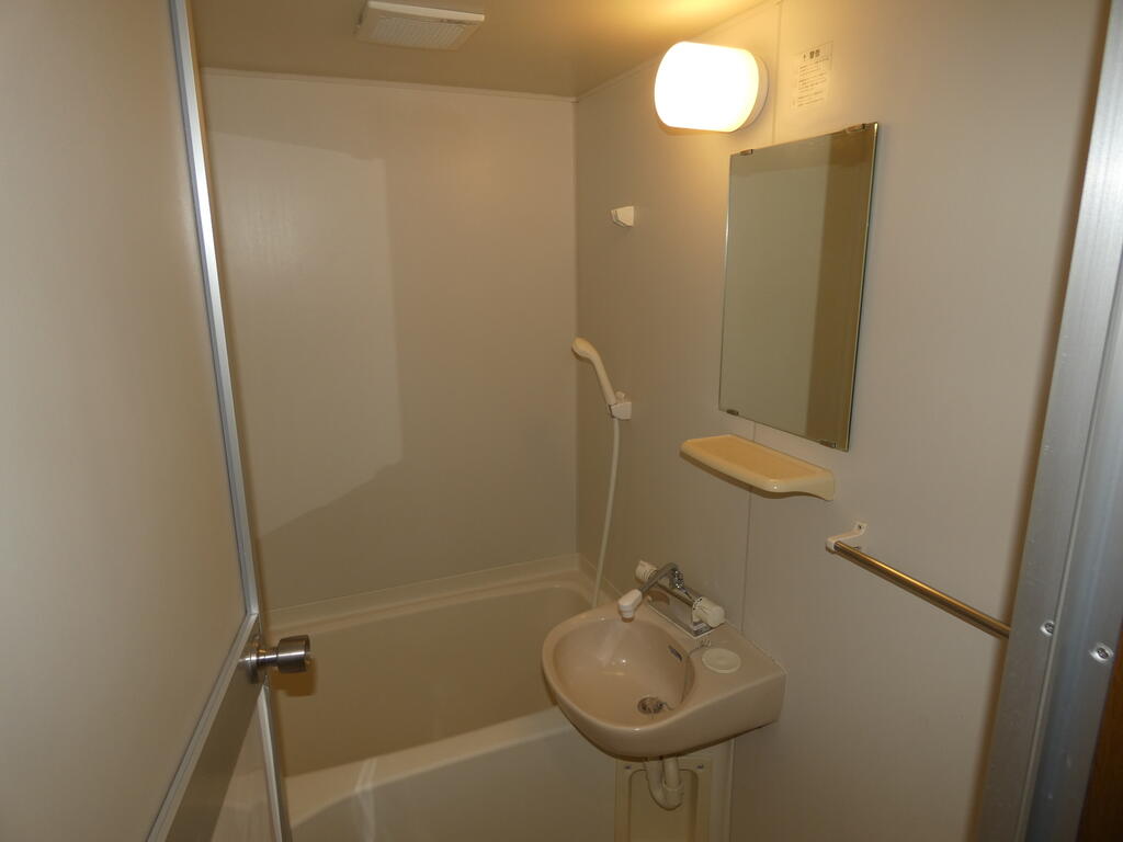 バス・シャワールーム　浴室（同タイプ）