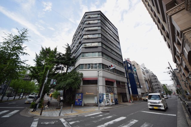 エントランス　井上ビル　エントランス