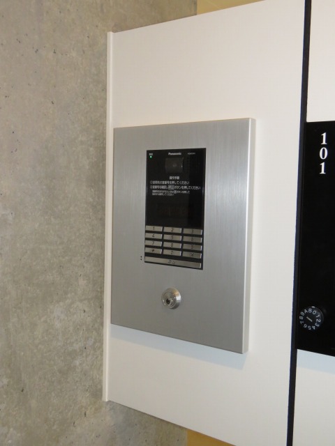 セキュリティ　オートロック付きで、防犯面でも安心です♪