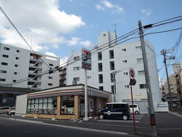 コンビニ　セブンイレブン鹿児島共研公園東店（コンビニ）まで125m