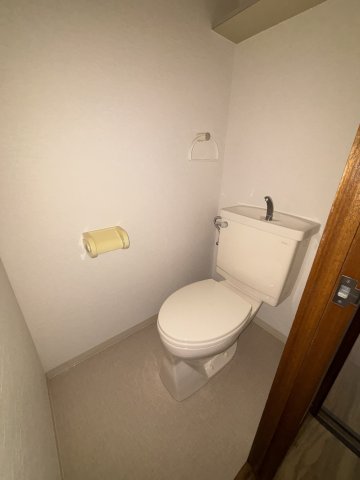 トイレ　別間取りのお部屋写真