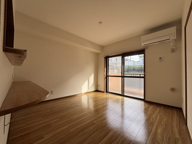 居室・リビング　別間取りのお部屋写真